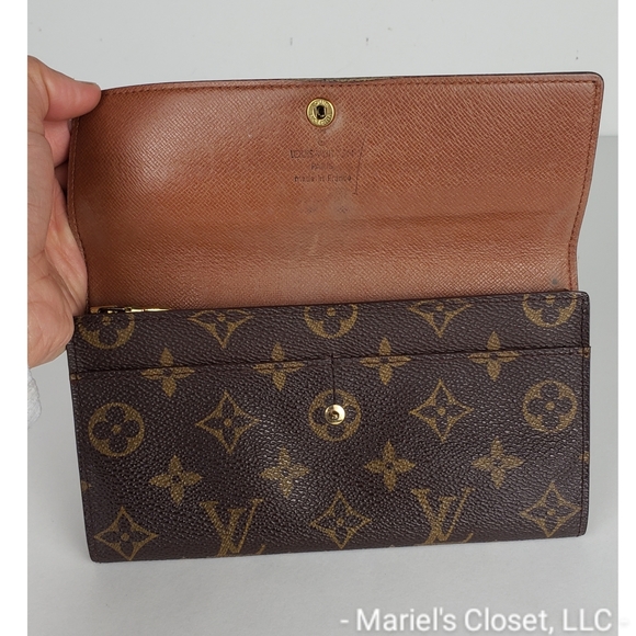Authentic Louis Vuitton Pochette Porte Monnaie Credit #2713M - Picture 6 of 8